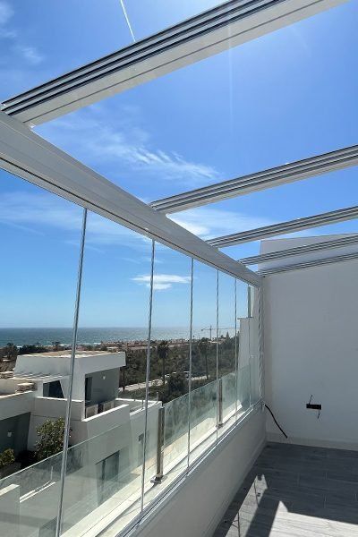 Cortinas de cristal para terrazas en Benalmádena